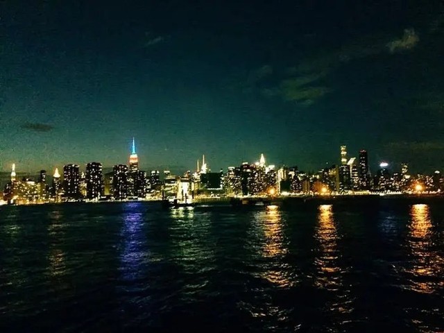 Một ngày làm việc của trợ lý nhà siêu giàu ảnh 12