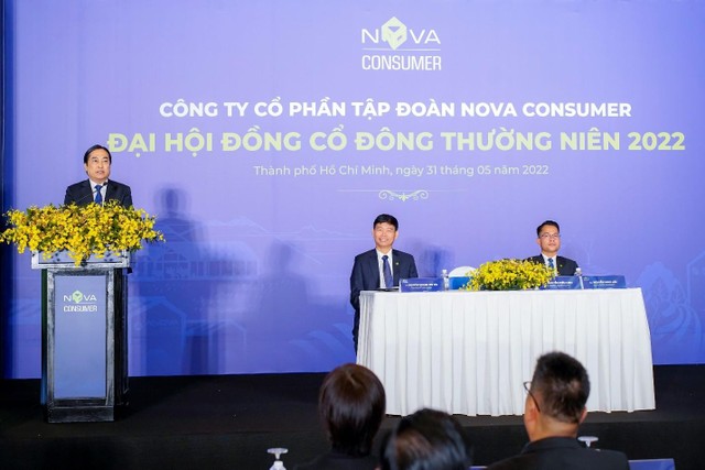 Ông Nguyễn Hiếu Liêm, Chủ tịch HĐQT Nova Consumer cho biết, doanh nghiệp này sẽ hợp tác toàn diện với các công ty cung cấp con giống nổi tiếng đến từ Mỹ, Canada, Đan Mạch..., không chỉ trong lĩnh vực cung cấp con giống mà còn là lai tạo, chuyển giao công nghệ, quy trình đào tạo, phối giống, quản trị trại giống.