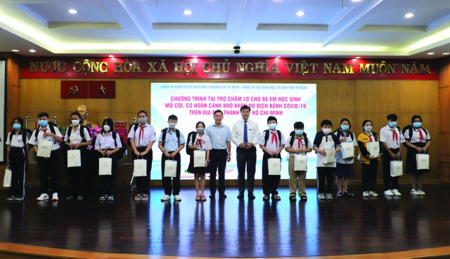 EVNGENCO3 chung tay chăm lo 47 em học sinh mồ côi, có hoàn cảnh khó khăn do dịch bệnh Covid-19 trong các năm qua.