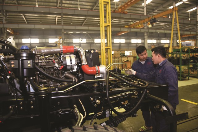 Nhu cầu khả quan tới từ nhóm ngành điện tử, công nghiệp bán dẫn, ô tô và phụ tùng. Ảnh: Dũng Minh.