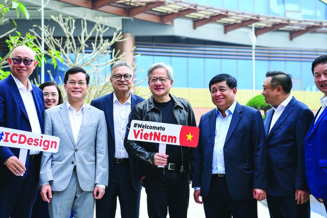 Bộ trưởng Nguyễn Chí Dũng tiếp đón ông Jensen Huang, Chủ tịch, Tổng giám đốc Tập đoàn NVIDIA trong chuyến thăm và làm việc tại Trung tâm Đổi mới Sáng tạo Quốc gia (NIC). Bộ trưởng Nguyễn Chí Dũng tiếp đón ông Jensen Huang, Chủ tịch, Tổng giám đốc Tập đoàn NVIDIA trong chuyến thăm và làm việc tại Trung tâm Đổi mới Sáng tạo Quốc gia (NIC).