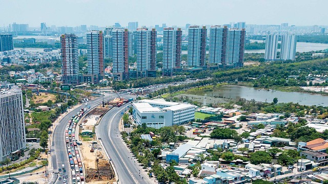 Dự án The Sun Avenue nhìn từ xa. Ảnh: Lê Toàn.