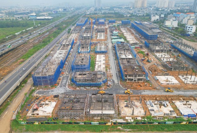 Khi hệ thống hạ tầng kết nối hoàn thiện, dòng tiền có xu hướng dịch chuyển về các khu vực có kết nối tốt, giá hợp lý và khả năng khai thác ổn định. Ảnh: Lê Toàn.