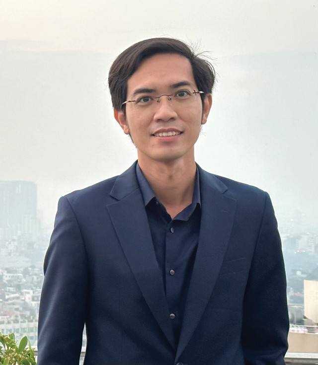 PGS-TS. Nguyễn Hữu Huân.