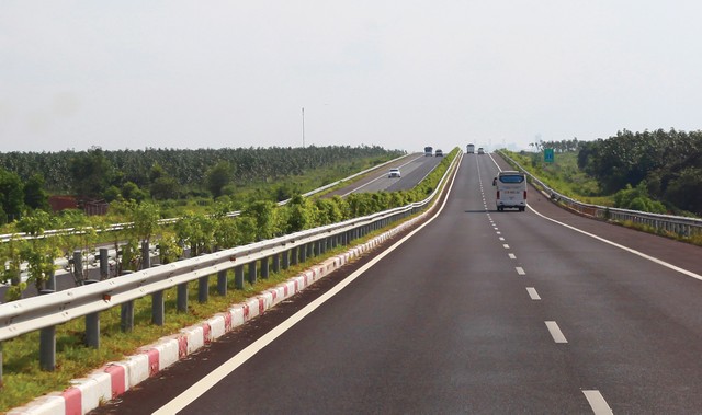 Cao tốc TP.HCM - Long Thành - Dầu Giây kết nối TP.HCM với Đồng Nai. Ảnh: Lê Toàn. Cao tốc TP.HCM - Long Thành - Dầu Giây kết nối TP.HCM với Đồng Nai. Ảnh: Lê Toàn.
