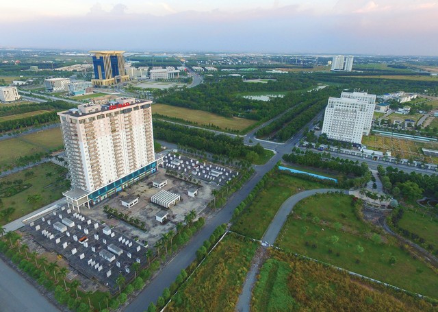 Khu vực Bình Dương cũ đang là nơi tạo cung nhà ở chính cho TP.HCM mở rộng. Ảnh: Lê Toàn.