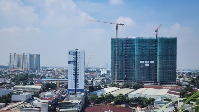 Dự án Happy Home Dĩ An đang đẩy nhanh tiến độ thi công. Ảnh: Việt Dũng.