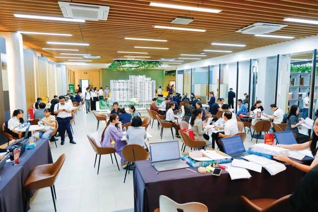 Dự án mới liên tục được đưa ra thị trường. Ảnh: Việt Dũng.