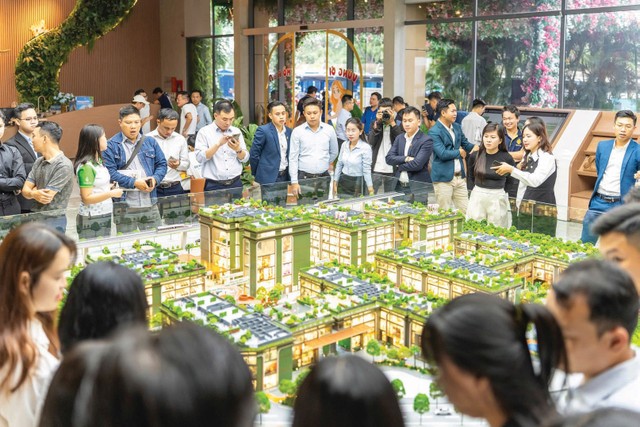 Nhiều dự án tung sản phẩm ra thị trường ngay đầu quý IV. Ảnh: Việt Dũng. Nhiều dự án tung sản phẩm ra thị trường ngay đầu quý IV. Ảnh: Việt Dũng.