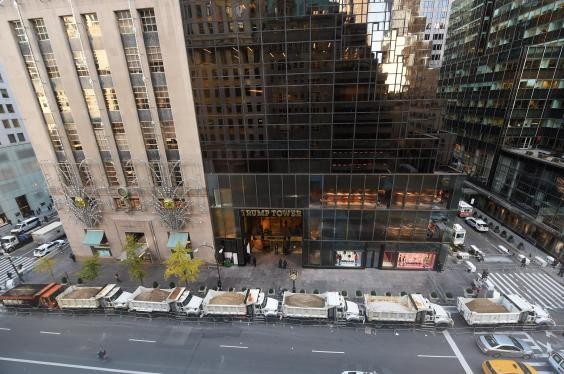 New York không muốn phải trả chi phí an ninh cho Tổng thống Trump ảnh 1