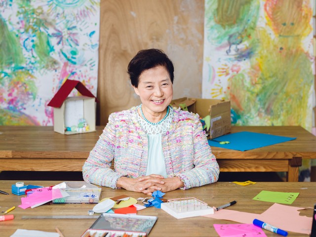 Đo độ giàu có và xinh đẹp của các nữ tỷ phú tự thân thế giới ảnh 6