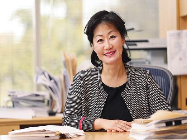 Đo độ giàu có và xinh đẹp của các nữ tỷ phú tự thân thế giới ảnh 7