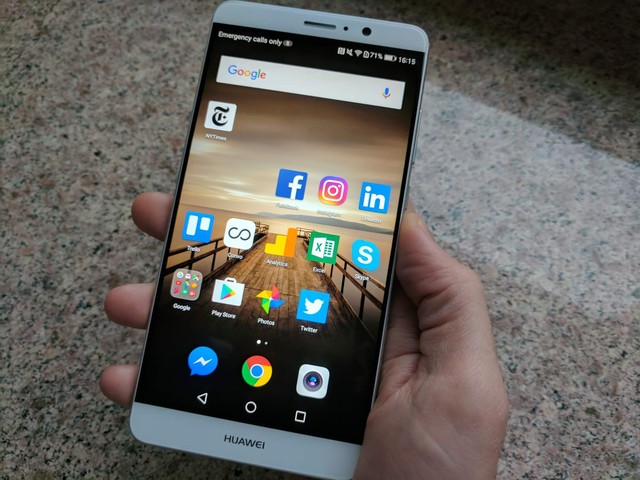 Facebook thừa nhận chia sẻ dữ liệu với các nhà sản xuất Trung Quốc ảnh 1