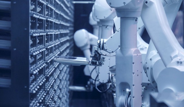 Hệ thống robot lấy đồ ăn theo gọi món của khách hàng Hệ thống robot lấy đồ ăn theo gọi món của khách hàng