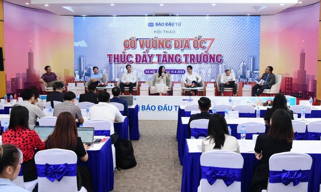 Các diễn giả trao đổi tại Hội thảo. Ảnh: Dũng Minh