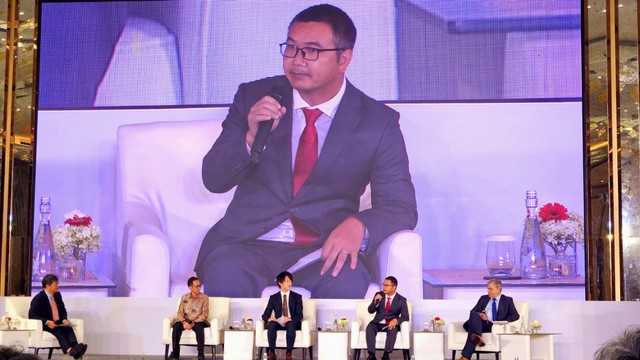 Ông Mạc Quang Huy, Phó Chủ tịch Công ty cổ phần Năng lượng Trường Thành (TTP) tham gia phiên toạ đàm tại Hội nghị thượng đỉnh AZEC 2024 Ông Mạc Quang Huy, Phó Chủ tịch Công ty cổ phần Năng lượng Trường Thành (TTP) tham gia phiên toạ đàm tại Hội nghị thượng đỉnh AZEC 2024