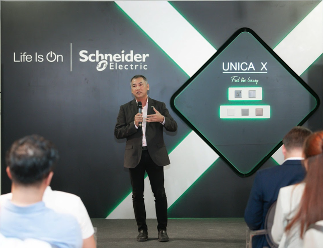 Ông Đồng Mai Lâm, Tổng giám đốc Schneider Electric Việt Nam và Campuchia chia sẻ tại sự kiện