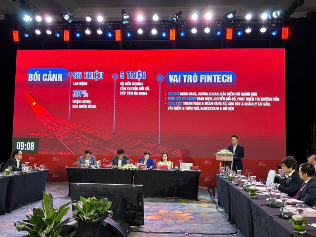 Ông Nguyễn Bá Diệp, đồng sáng lập MOMO phát biểu tại sự kiện Ông Nguyễn Bá Diệp, đồng sáng lập MOMO phát biểu tại sự kiện