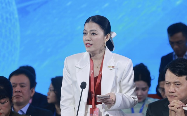 Bà Trương Lý Hoàng Phi, Phó chủ tịch Hội Doanh nhân trẻ TP.HCM, CEO IBP/InnoEx phát biểu tại sự kiện (Ảnh: Chí Cường) Bà Trương Lý Hoàng Phi, Phó chủ tịch Hội Doanh nhân trẻ TP.HCM, CEO IBP/InnoEx phát biểu tại sự kiện (Ảnh: Chí Cường)