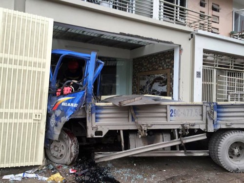 Nổ lớn ở Văn Phú (Hà Đông, Hà Nội) nhiều người chết ảnh 1