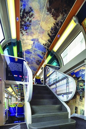 Thưởng ngoạn nghệ thuật trên đường sắt tại Pháp ảnh 3