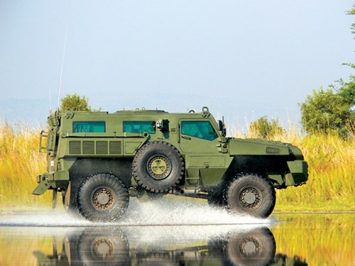 8 mẫu xe... “quân sự“ dành cho giới "chơi ngông" ảnh 6