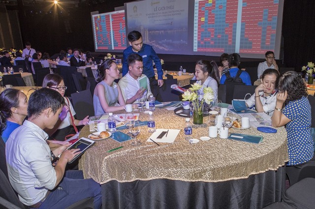 Sun Grand City Thuy Khue Residence hút khách ngay ngày đầu ra mắt ảnh 2