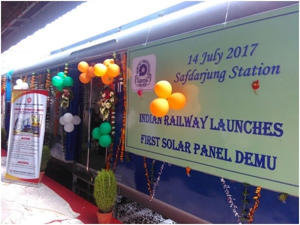 Tàu hỏa chạy bằng năng lượng mặt trời đầu tiên trên thế giới ảnh 1