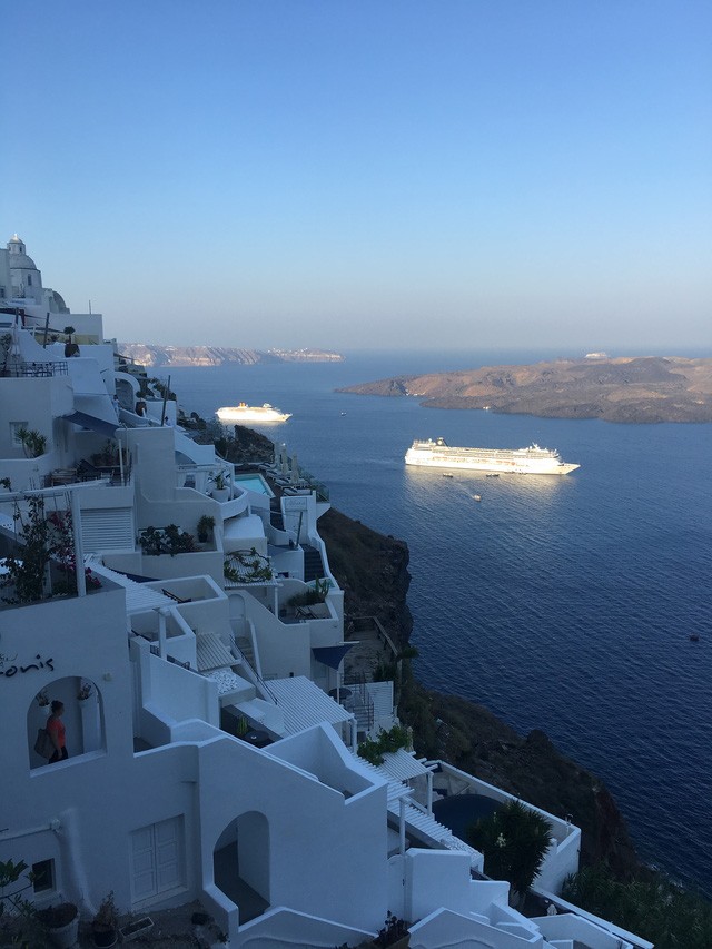Santorini - Nơi khơi gợi mạch nguồn cảm xúc trong tôi ảnh 1