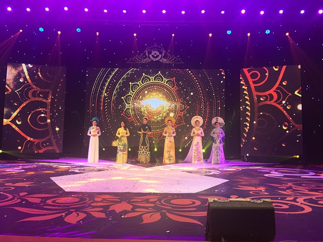 Lộ diện Hoa khôi Hương sắc LienVietPostBank 2017 ảnh 7