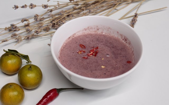 Rùng mình 5 món ăn sống ở Việt Nam khiến khách Tây “khiếp sợ” ảnh 6