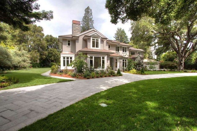 Thị trấn giàu có, nơi thu nhập dưới 11,6 tỷ/năm bị coi là dưới trung bình ảnh 2