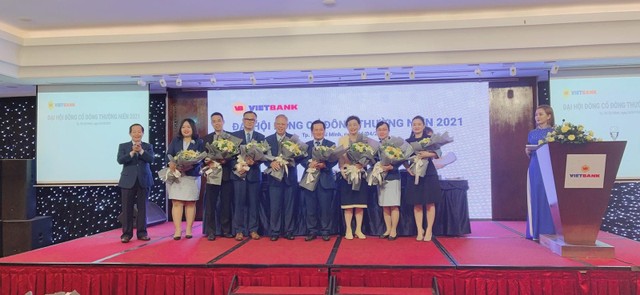 Các Thành viên HĐQT nhiệm kỳ 2021 - 2025