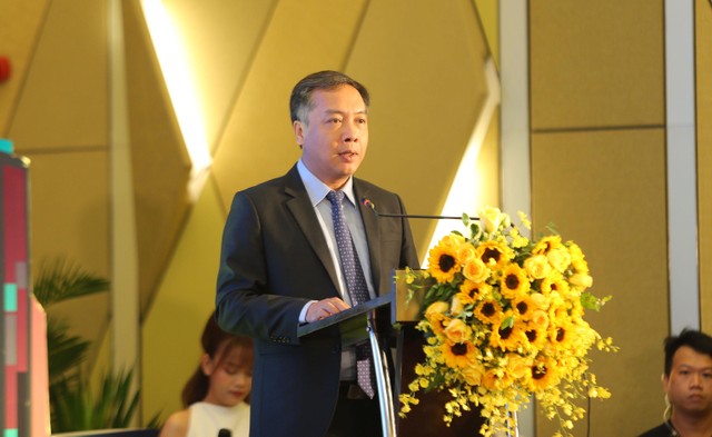 Ông Lê Trọng Minh, Tổng Biên tập Báo Đầu tư phát biểu khai mạc Hội thảo. Ông Lê Trọng Minh, Tổng Biên tập Báo Đầu tư phát biểu khai mạc Hội thảo.