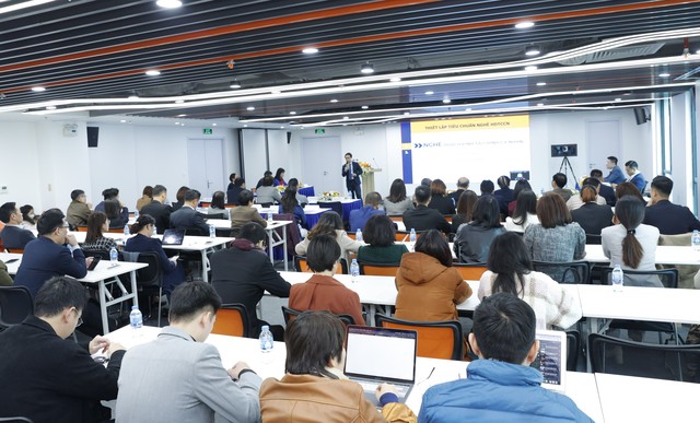 Quang cảnh Tọa đàm “Hoạch định tài chính cá nhân ở Việt Nam: Thực trạng và giải pháp” diễn ra ngày 5/1