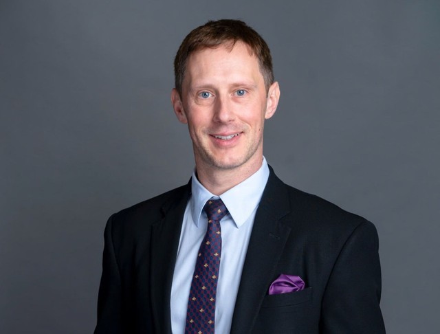 Ông Richard Barnsley, Giám đốc Khối Ngân hàng Toàn cầu, Ngân hàng HSBC Việt Nam Ông Richard Barnsley, Giám đốc Khối Ngân hàng Toàn cầu, Ngân hàng HSBC Việt Nam