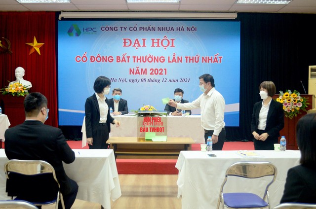 ĐHĐCĐ bất thường NHH đã thông qua kế hoạch chào bán ưu đãi cho cổ đông hiện hữu. ĐHĐCĐ bất thường NHH đã thông qua kế hoạch chào bán ưu đãi cho cổ đông hiện hữu.