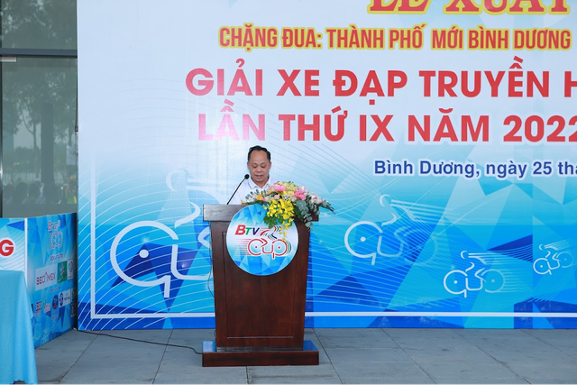 Đại diện Tập đoàn Tân Hiệp Phát chia sẻ tại giải xe đạp truyền hình Bình Dương lần thứ IX. Đại diện Tập đoàn Tân Hiệp Phát chia sẻ tại giải xe đạp truyền hình Bình Dương lần thứ IX.
