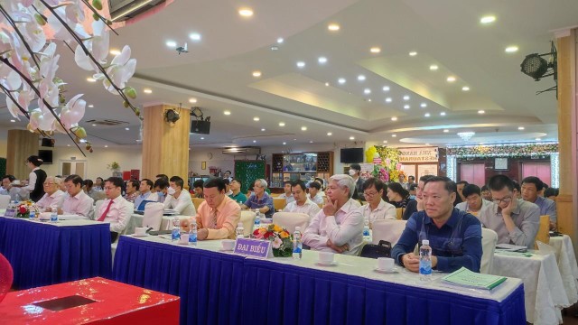 Trí tuệ là tài sản quý giá nhất của con người. Những câu chuyện ý nghĩa sâu sắc và nhân văn được chia sẻ lan truyền rộng rãi khắp cả Tập đoàn.