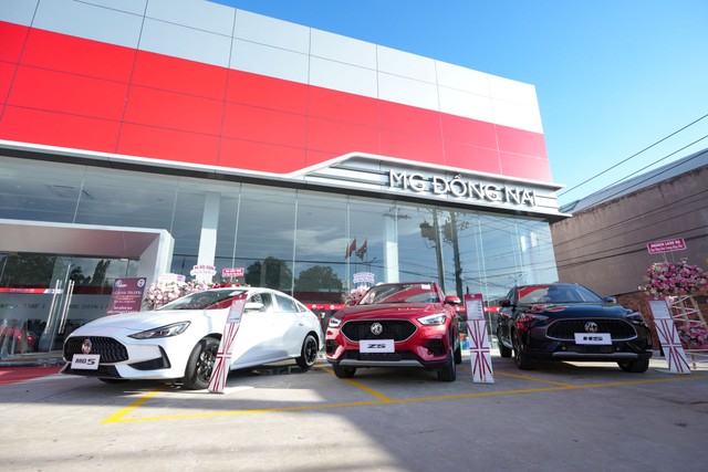 Tại sự kiện khai trương MG Đồng Nai có nhiều mẫu xe MG đang hiện phân phối tại Việt Nam. Tại sự kiện khai trương MG Đồng Nai có nhiều mẫu xe MG đang hiện phân phối tại Việt Nam.