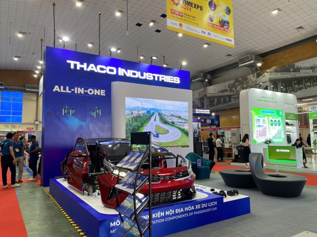 Nhiều sản phẩm mới của ngành công nghệ hỗ trợ, công nghiệp chế biến chế tạo Việt Nam được trưng bày tại triển lãm. Ảnh H.Y