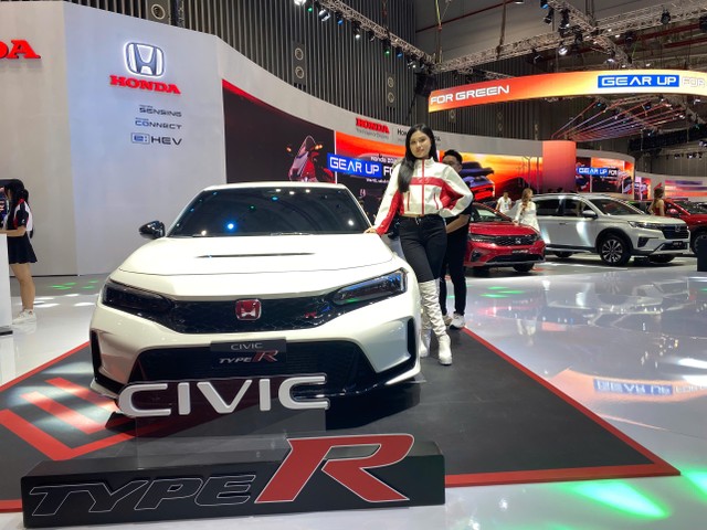 Honda giới thiệu mẫu Honda Civic Type R tại VMS 2024