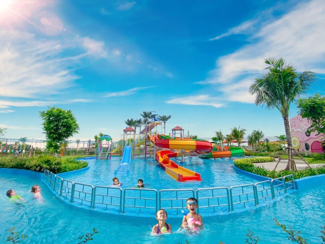 Tổ hợp công viên nước hiện hữu tại West Lakes Golf &amp; Villas