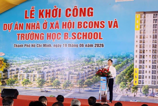 Ông Hoàng Nguyên Dinh, Phó chủ tịch UBND TP.HCM phát biểu tại sự kiện. (Ảnh: Việt Dũng) Ông Hoàng Nguyên Dinh, Phó chủ tịch UBND TP.HCM phát biểu tại sự kiện. (Ảnh: Việt Dũng)