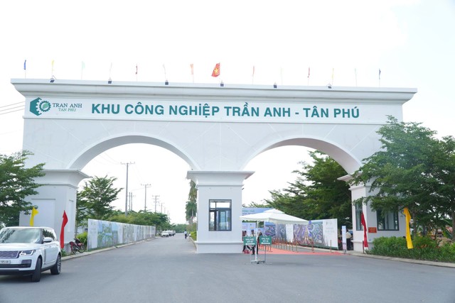 Khu công nghiệp Trần Anh - Tân Phú được định hướng phát triển theo mô hình khu công nghiệp xanh, hiện đại. Khu công nghiệp Trần Anh - Tân Phú được định hướng phát triển theo mô hình khu công nghiệp xanh, hiện đại.