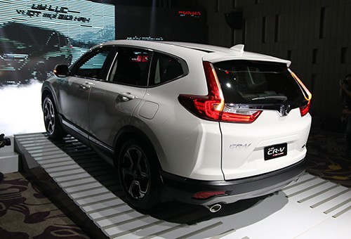 Honda CR-V 7 chỗ giá cao nhất 1,1 tỷ tại Việt Nam ảnh 1