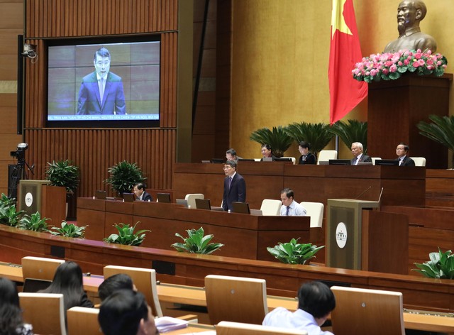 Đại biểu Quốc hội hài lòng với phần trả lời của Thống đốc Ngân hàng Nhà nước ảnh 1