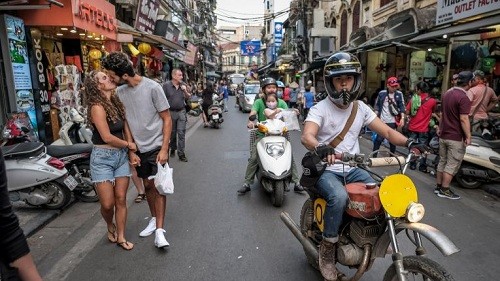 Huyền thoại Minsk - khi 'trâu sắt' tái xuất trên đường phượt Việt ảnh 1
