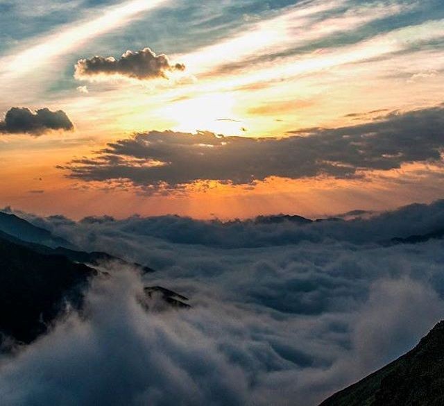 Đông đến, đừng lỡ hẹn đi “săn” biển mây đẹp nhất Việt Nam ảnh 8