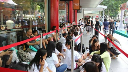 5 thứ người Singapore cũng lũ lượt xếp hàng để được mua ảnh 2